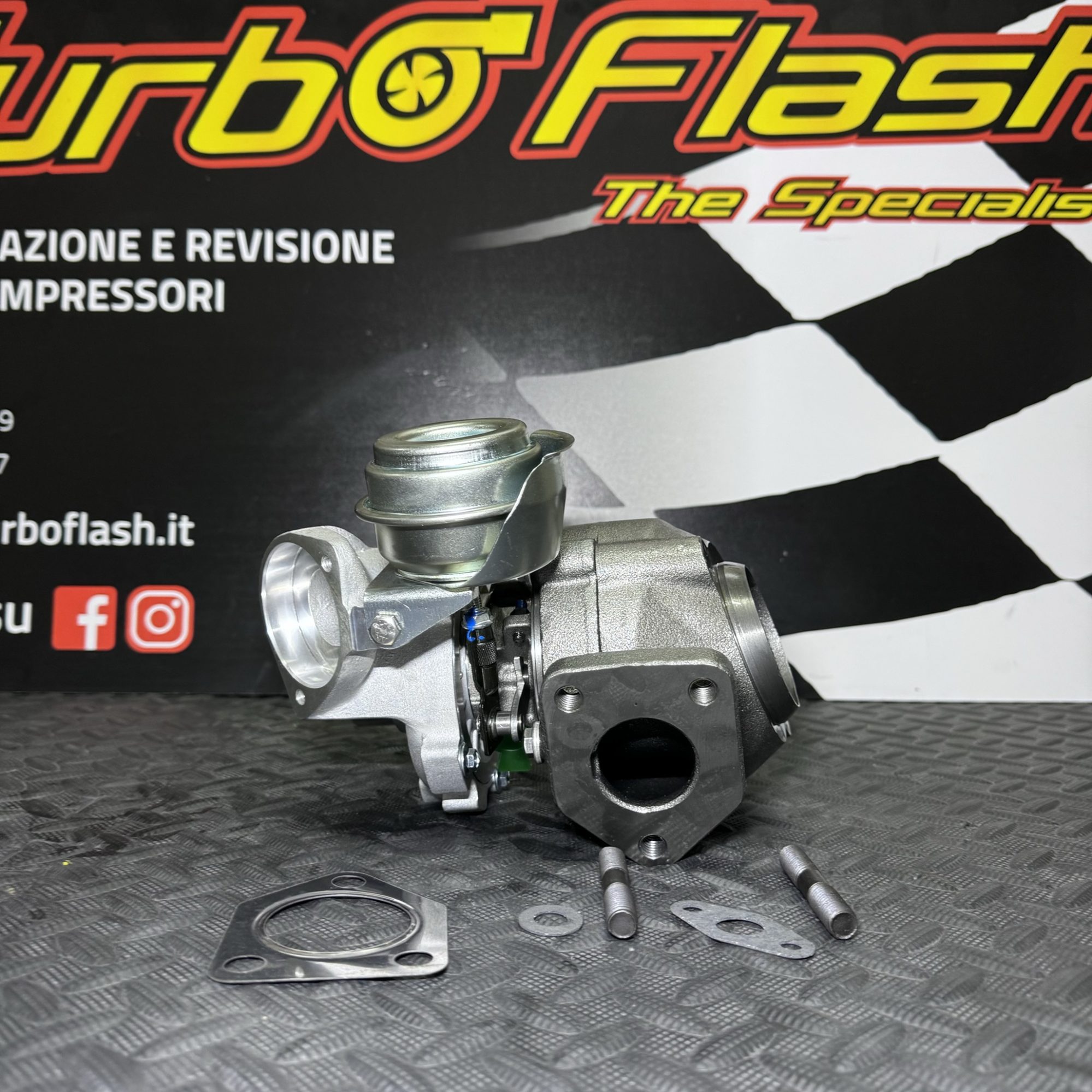 Turbo nuovo compatibile per BMW 150cv * - immagine 3