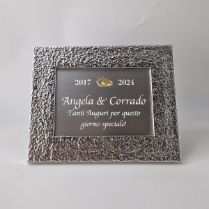 Cornice Argentata con Goffratura